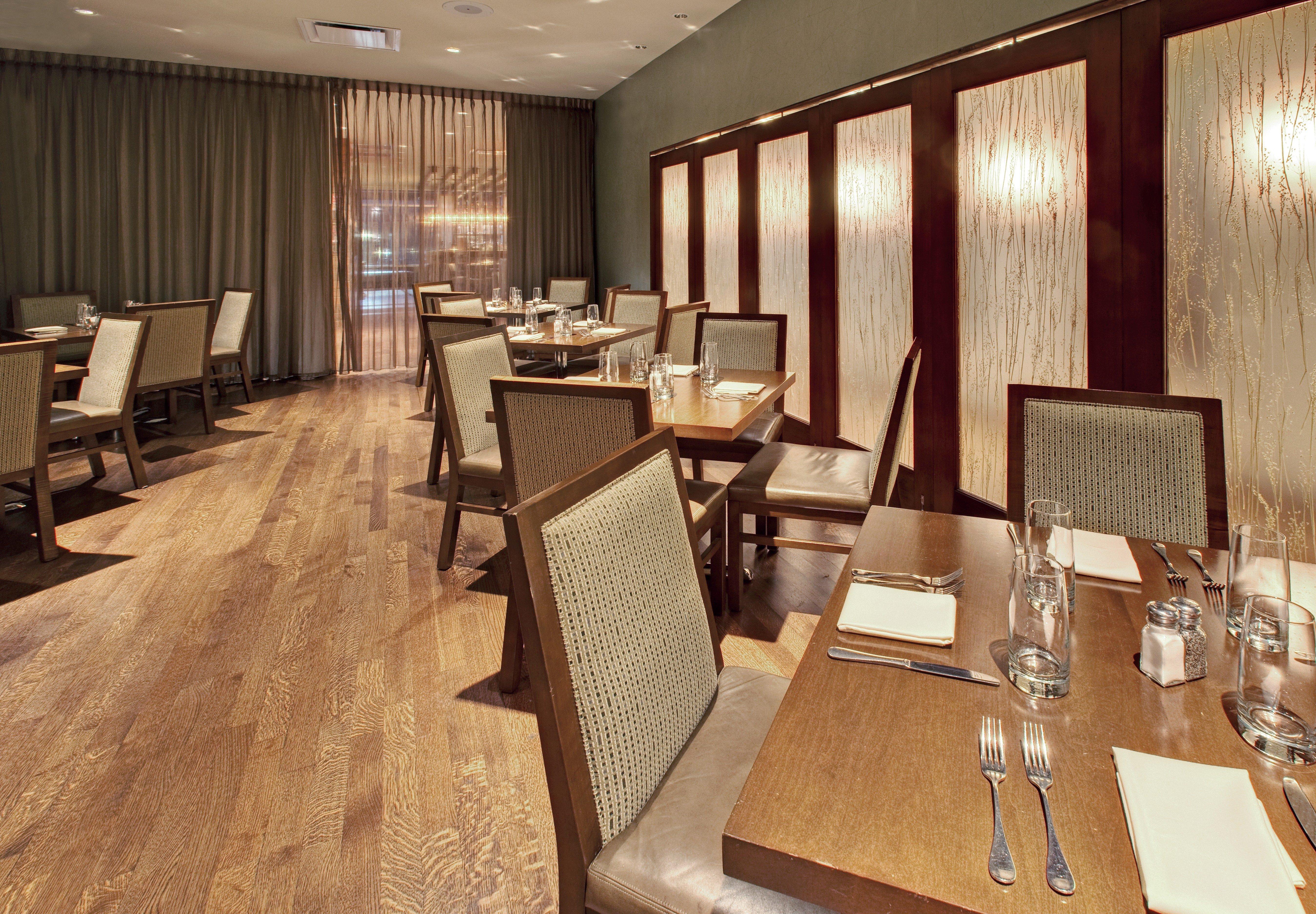 Crowne Plaza Hotel Glen Ellyn/Lombard By Ihg Ресторан фото