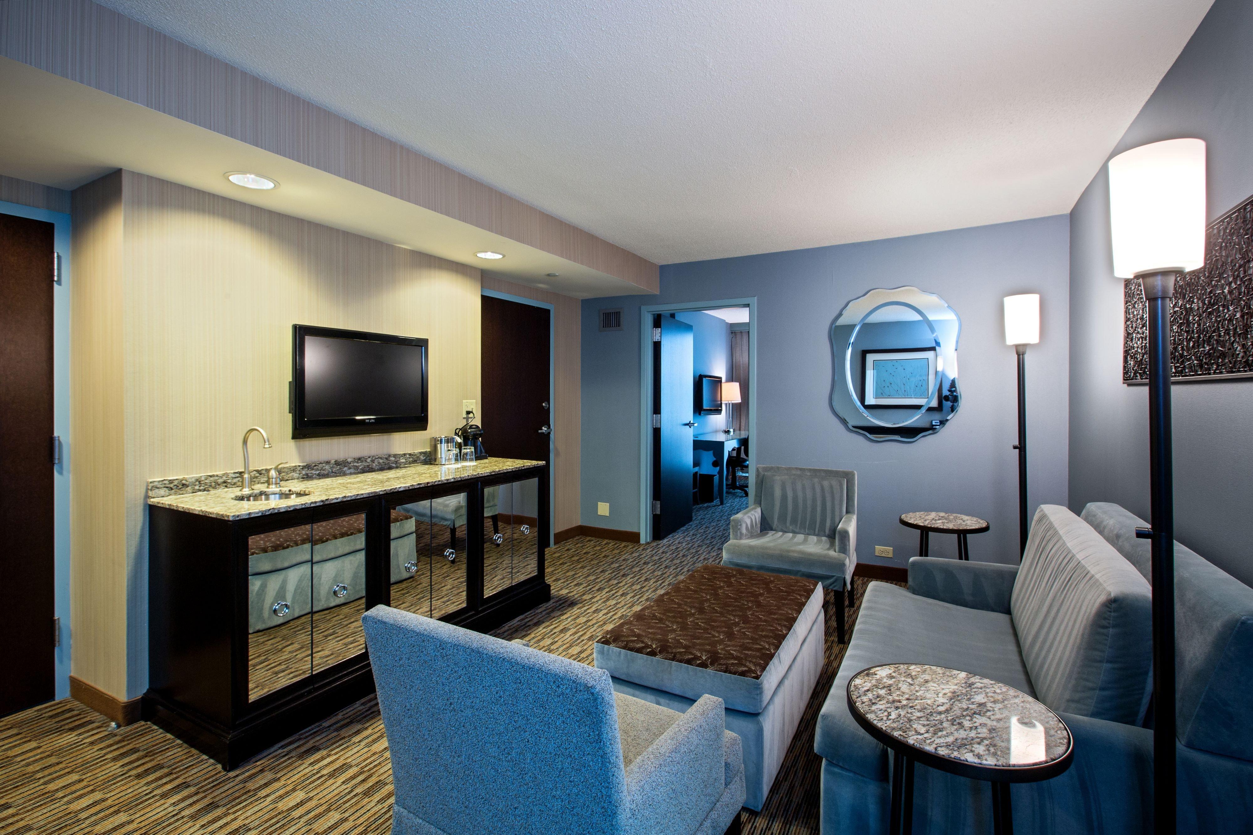 Crowne Plaza Hotel Glen Ellyn/Lombard By Ihg Экстерьер фото