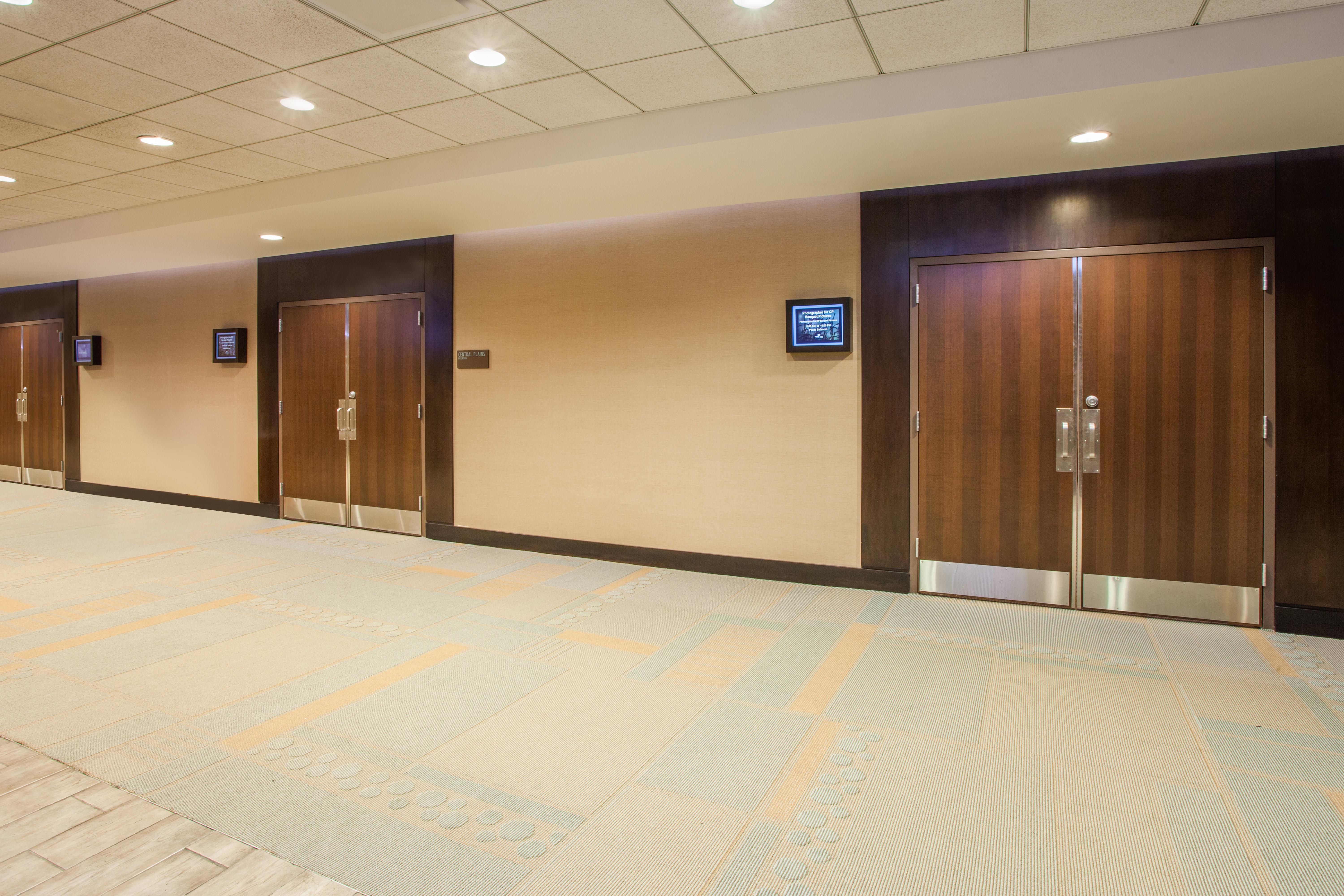 Crowne Plaza Hotel Glen Ellyn/Lombard By Ihg Экстерьер фото