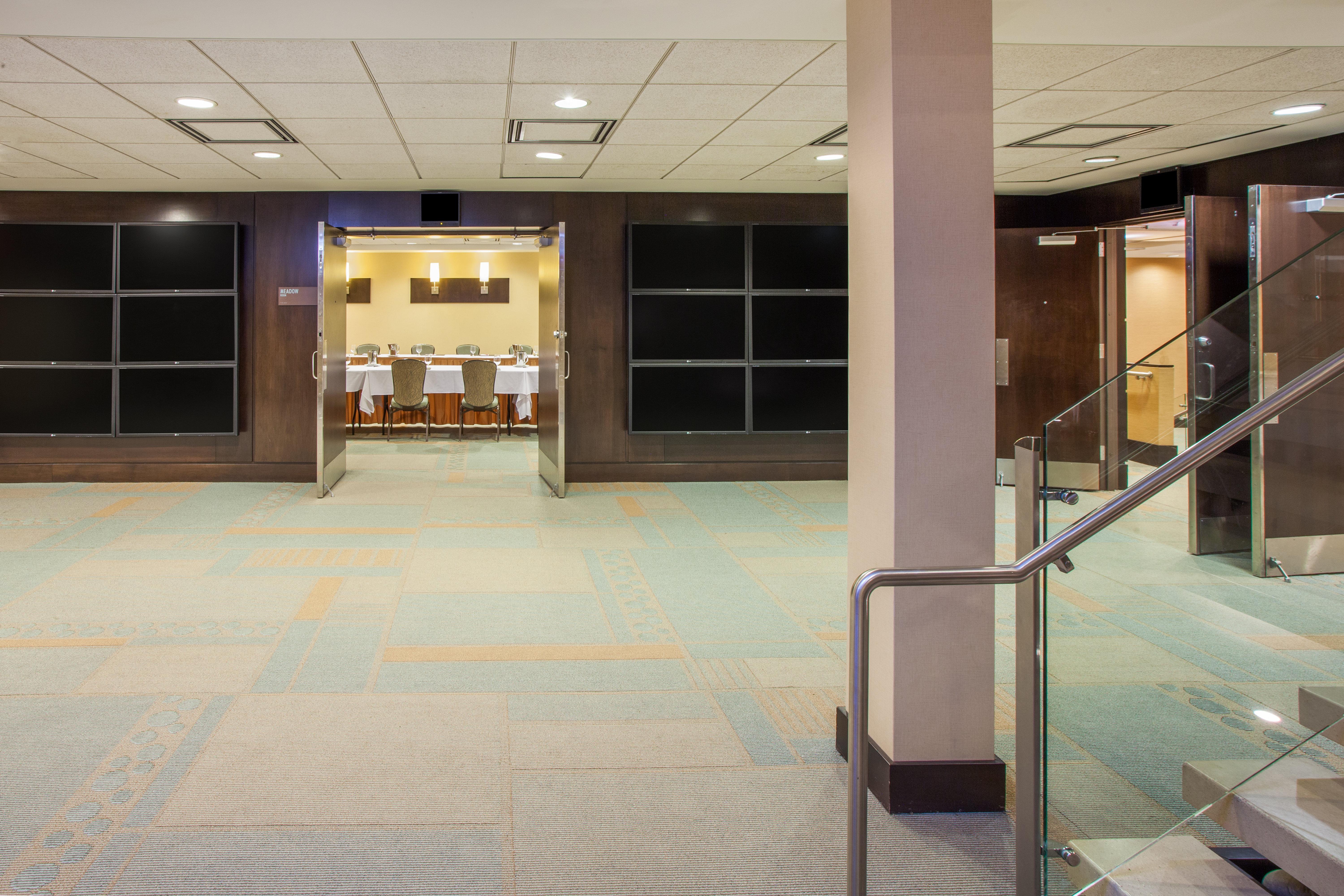 Crowne Plaza Hotel Glen Ellyn/Lombard By Ihg Экстерьер фото